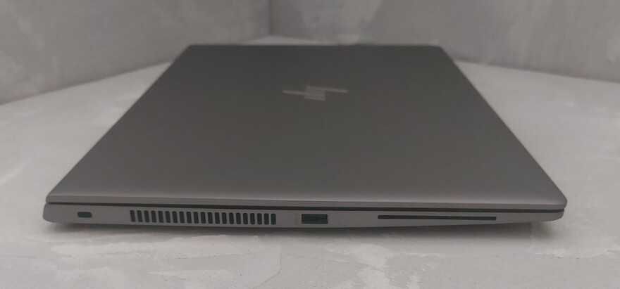 HP Zbook 15 -  i7-8550U / 16 GB / 512 SSD
