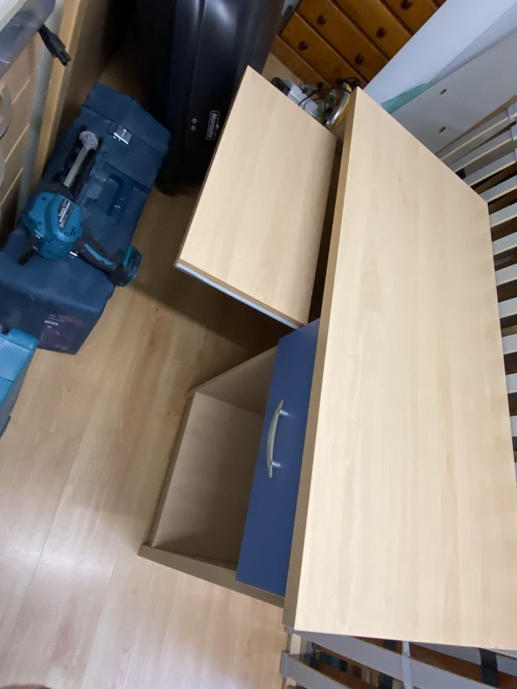 Secretaria para quarto criança