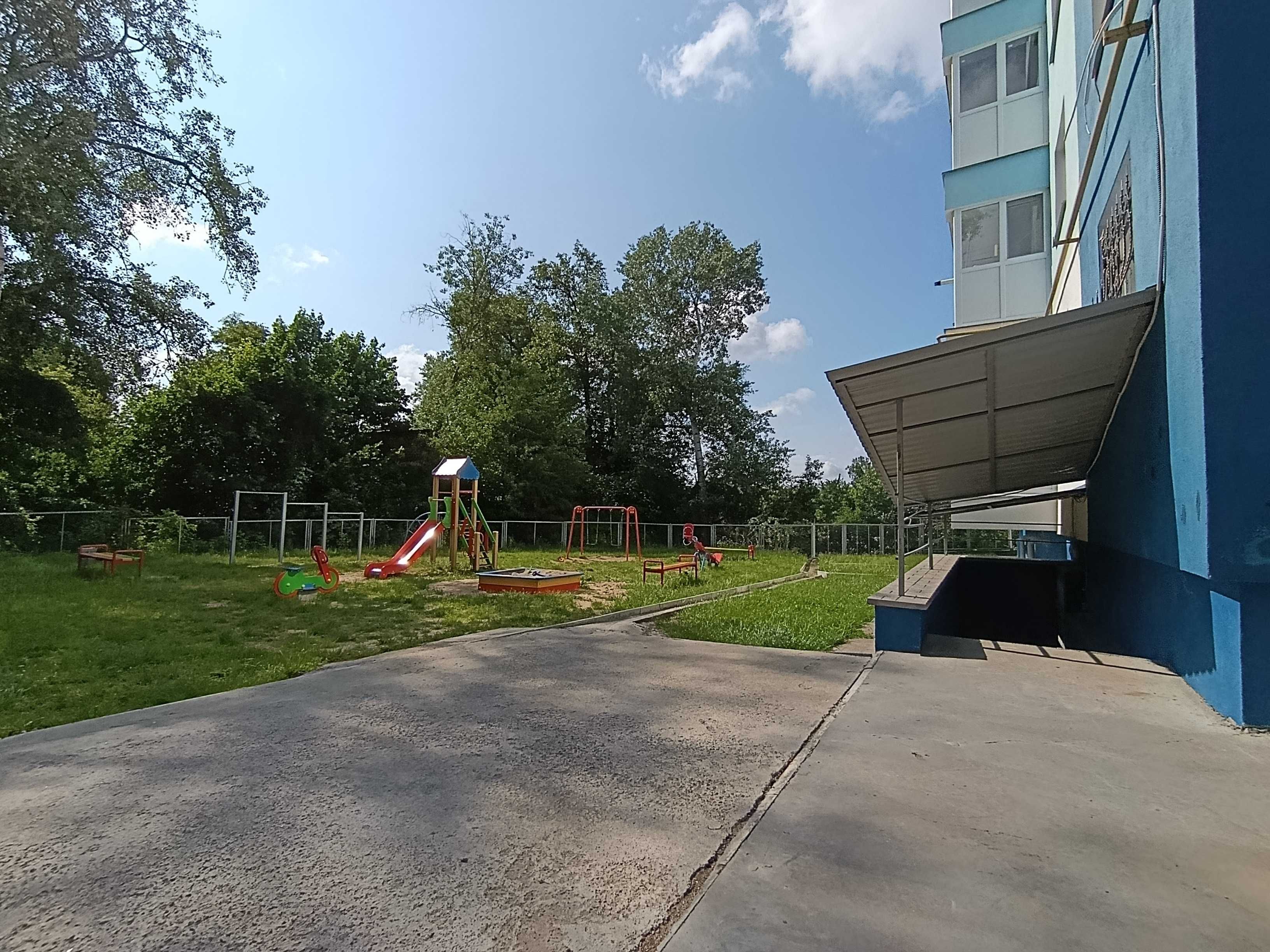 Квартира, автономка, майже в центрі