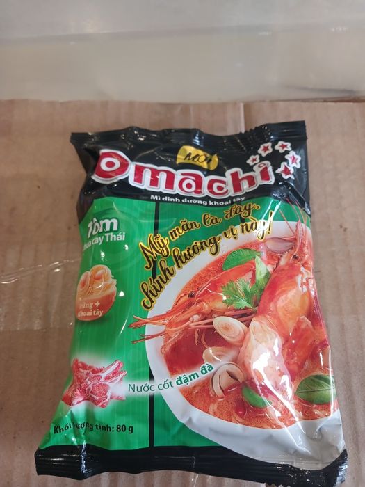 Вьетнамская рисовая лапша быстрого приготовления рисова локшина