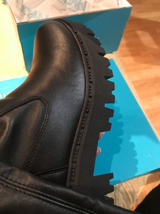 Ботфорти на високій платформі