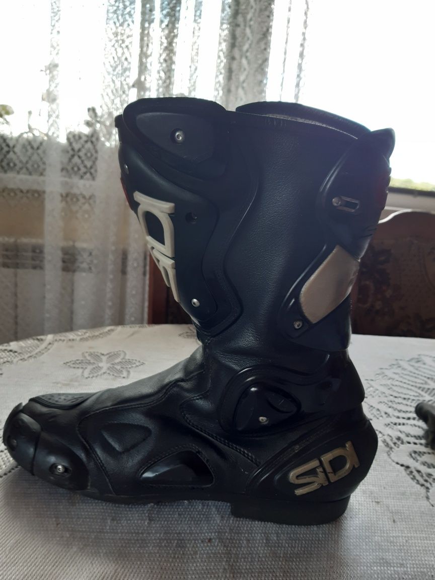 Buty motocyklowe