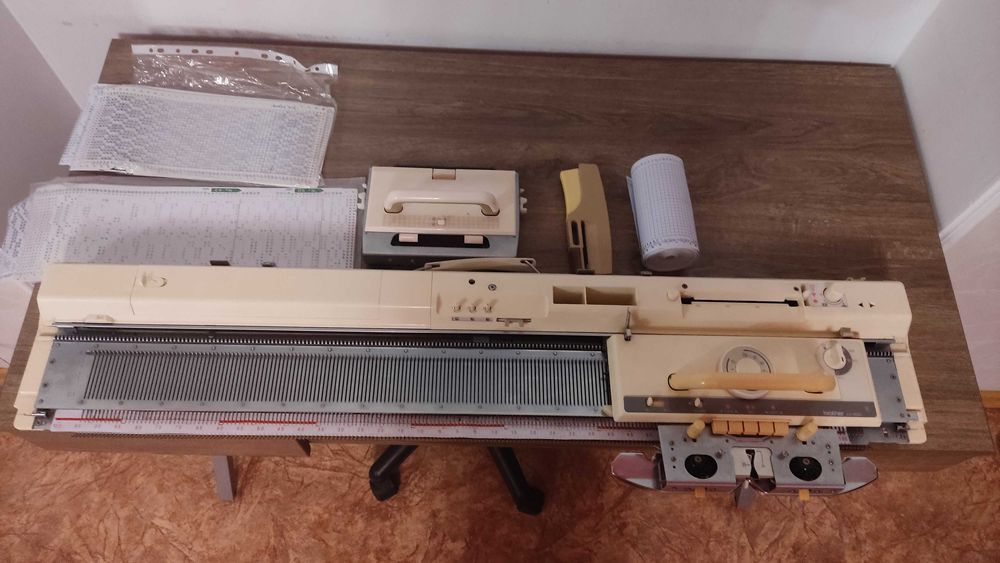 Вязальная машина Brother KH868 однофонтурная