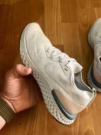 Оригінальні кросівки Nike 38,5 р.