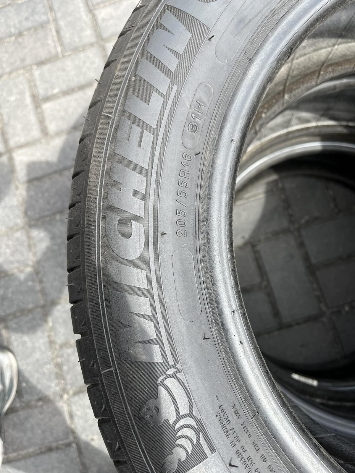 Pезина 205/55 R16 Michelin Energy saver 4 летние шины без дефектов