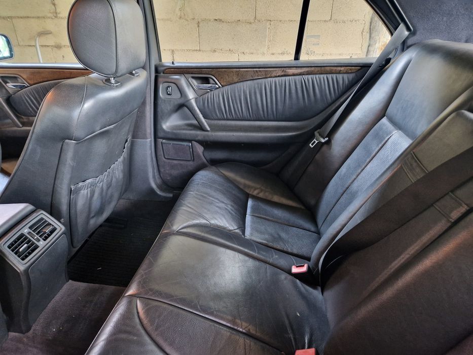 E300 motor OM 606 .uito fiável