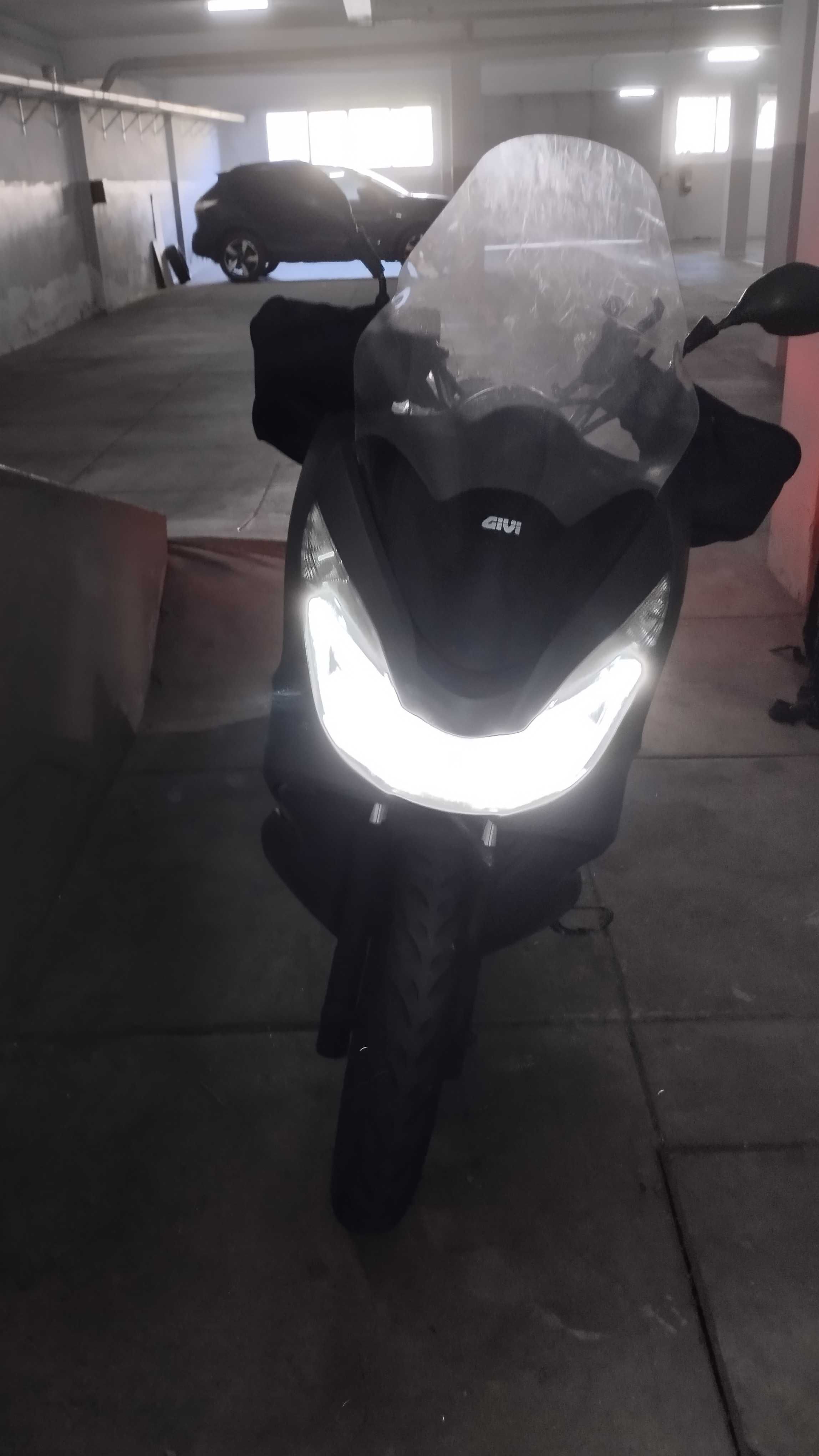 Honda Pcx 2015 +