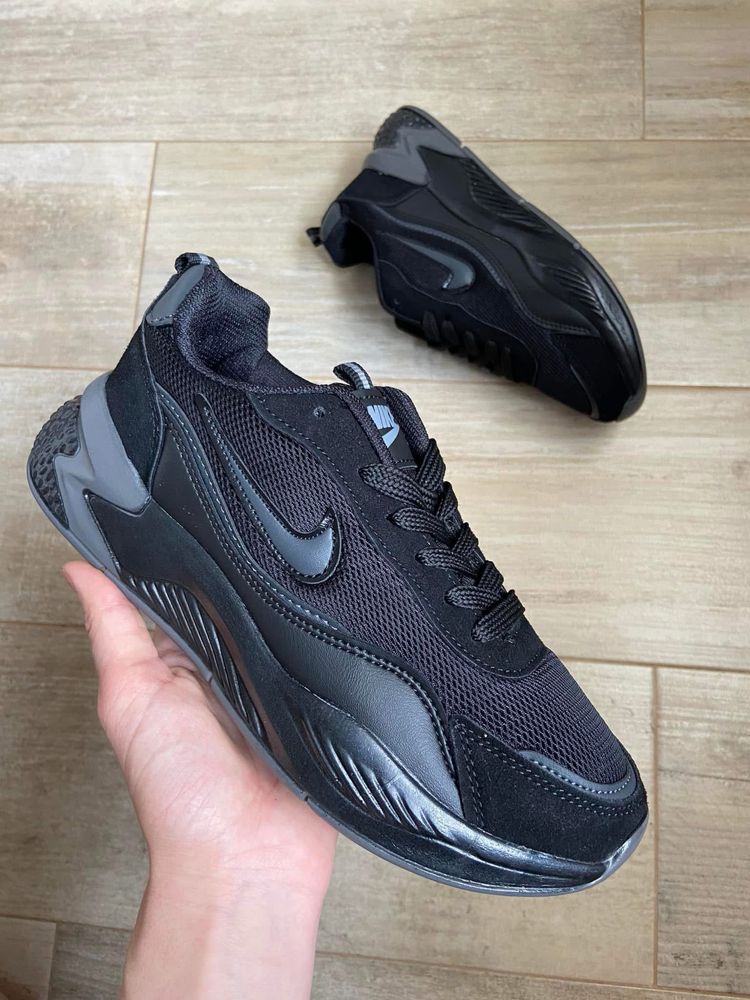 Кросівки Nike чорні 36 розмір-23 см