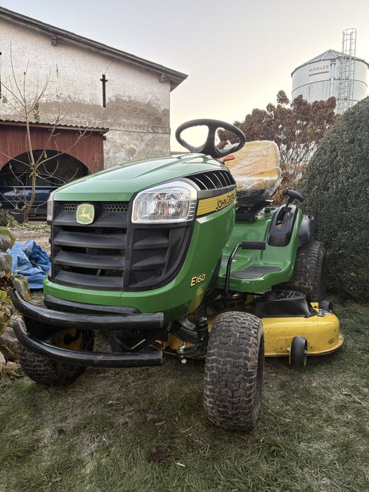 Traktorek Kosiarka John Deere E160