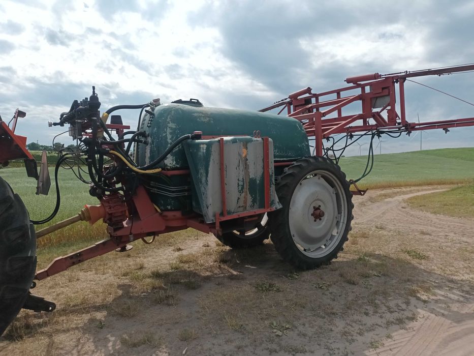 Opryskiwacz Hardi 21m 2400l Hydraulicznie rozkładany Lekki