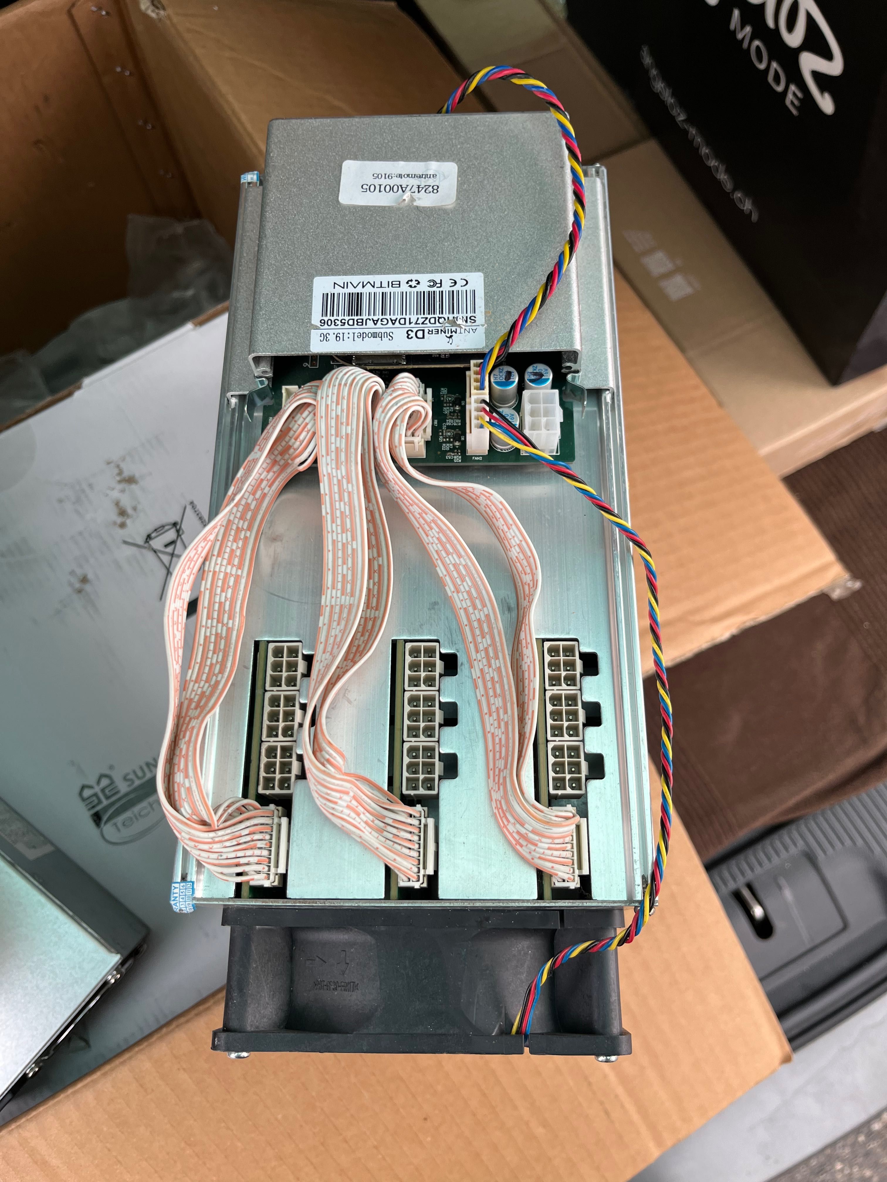 Antminer D3 (Dash)