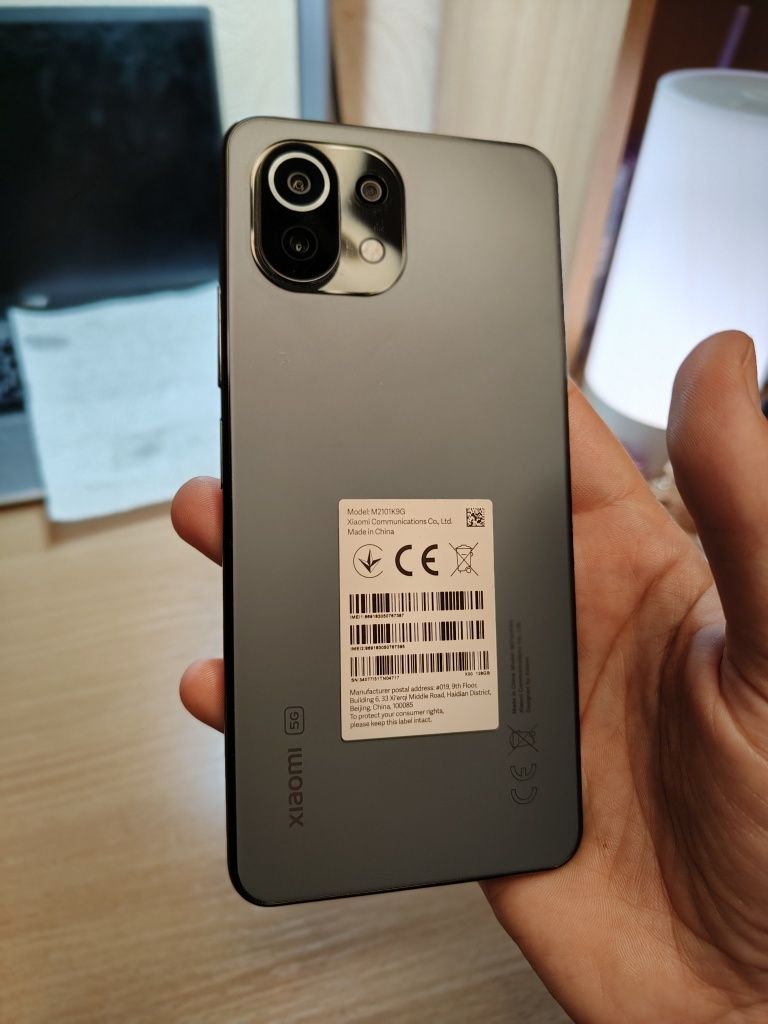 Продам Xiaomi 11 lite 5g black 8-128