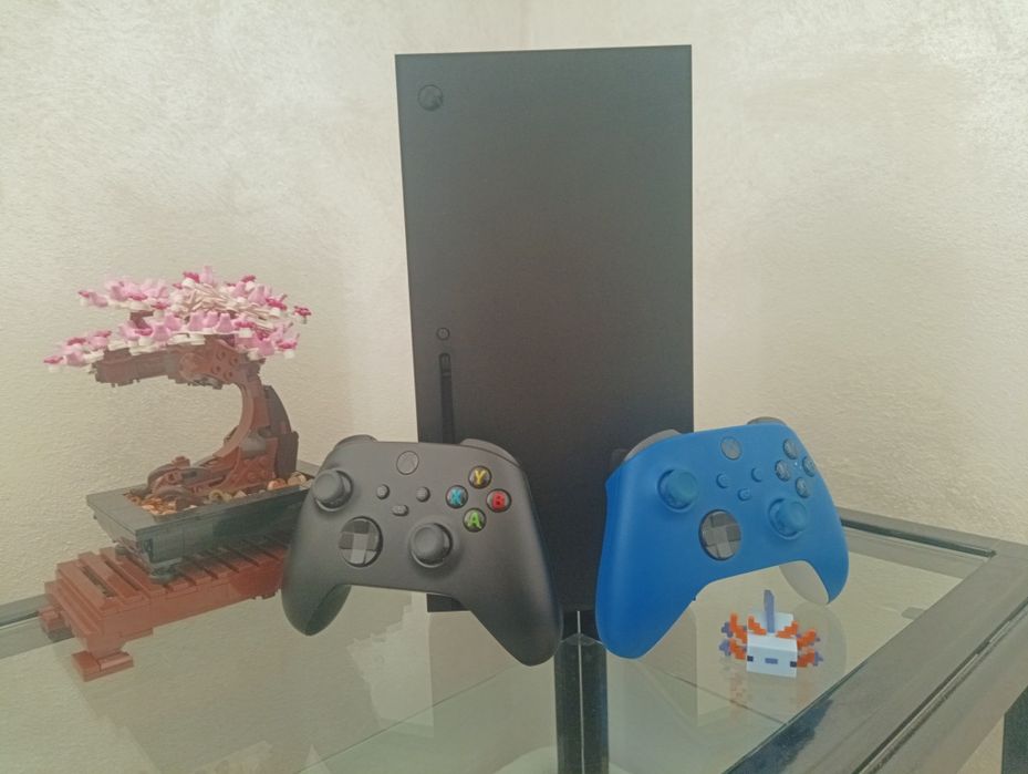 XBOX SERIES X 1Tb памяти Blu ray  5 Ігор у подарунок