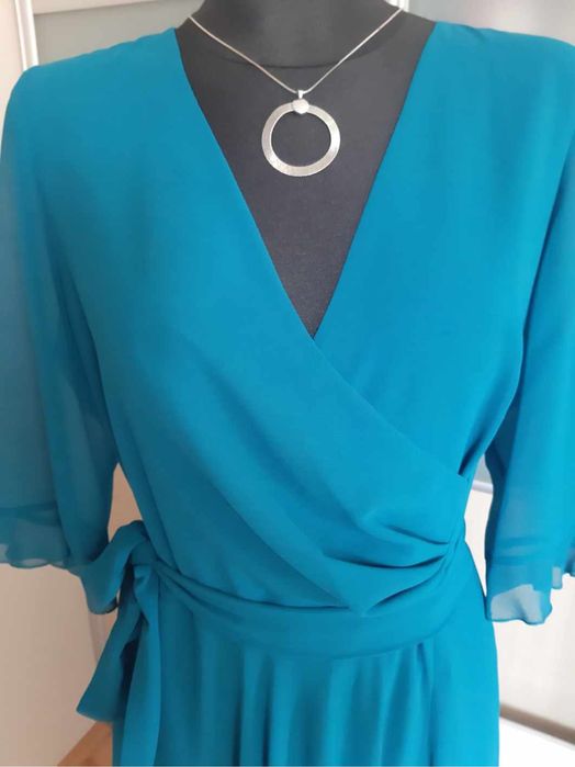 Śliczna sukienka na komunie, ślub, i inne okazje …