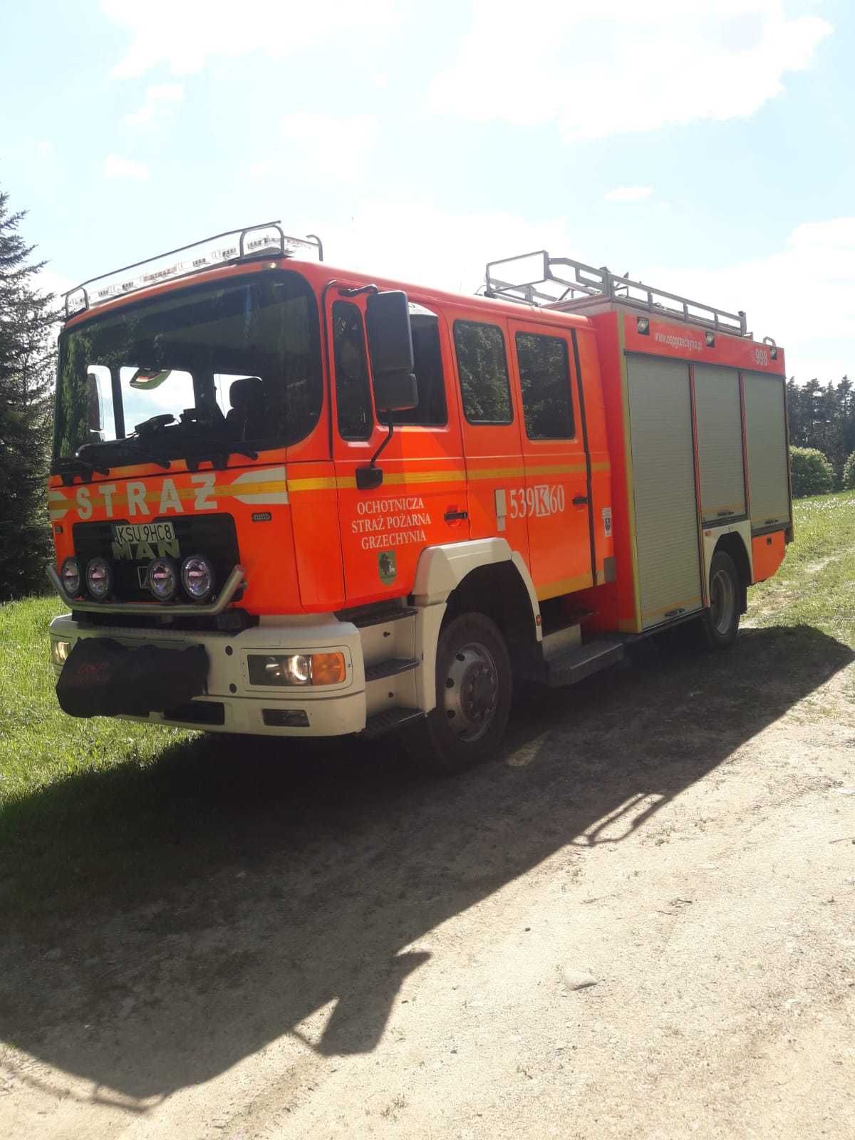 MAN F2000 GBA 2.4/16 pożarniczy strażacki 4x4 automat
