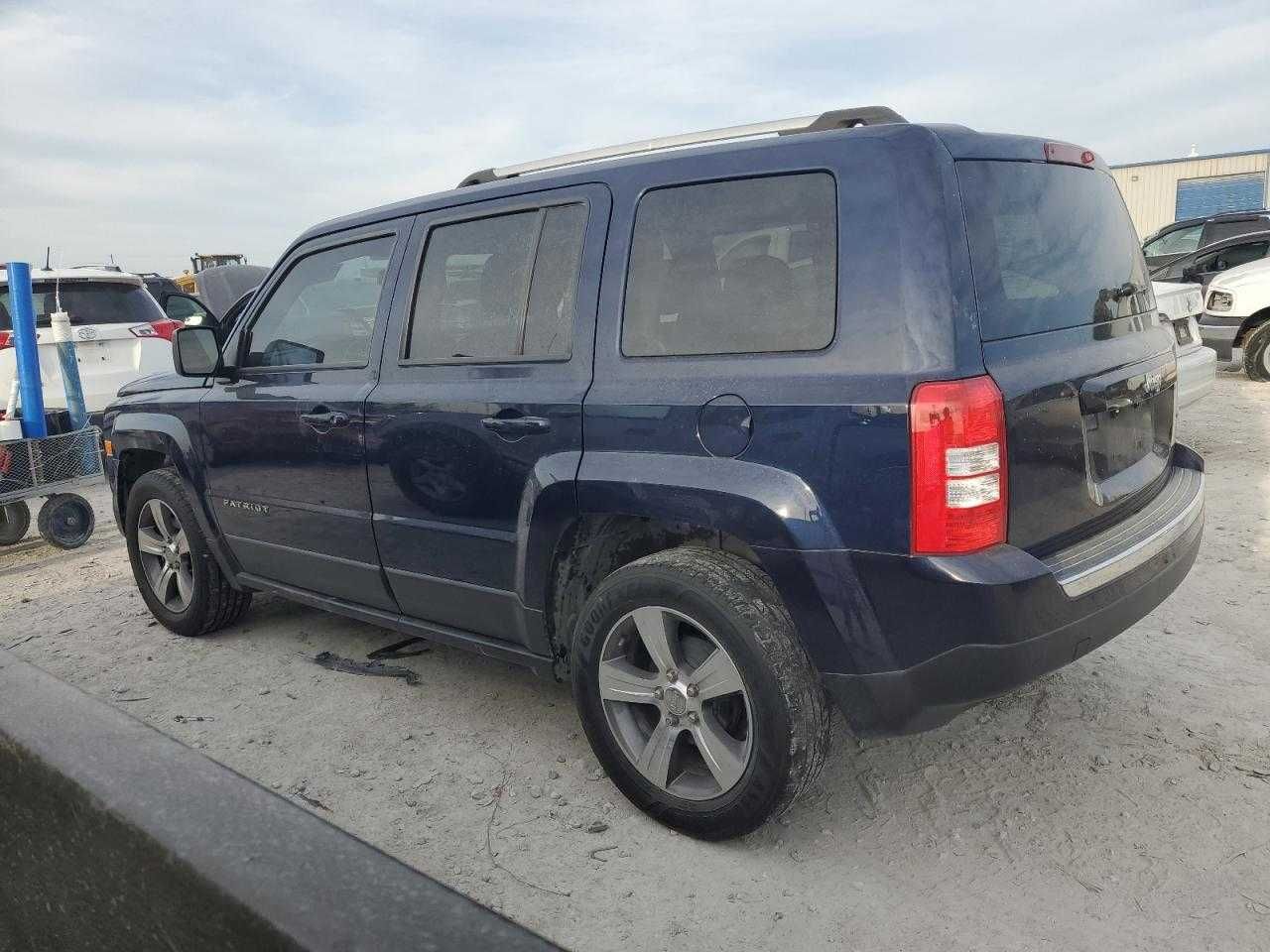 2017 JEEP patriot latitude