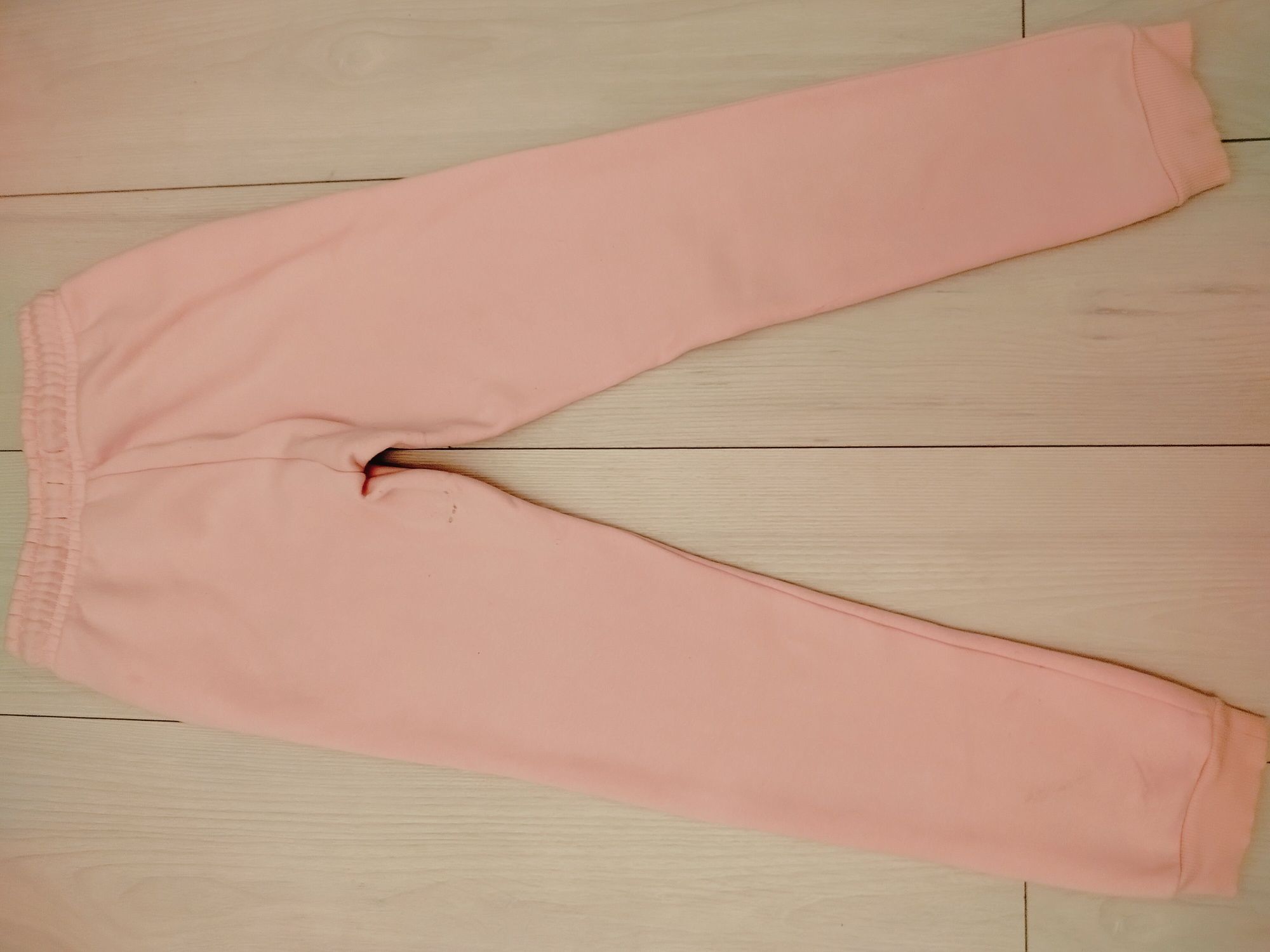Spodnie dresowe dziewczęce Tommy Hilfiger 140 cm