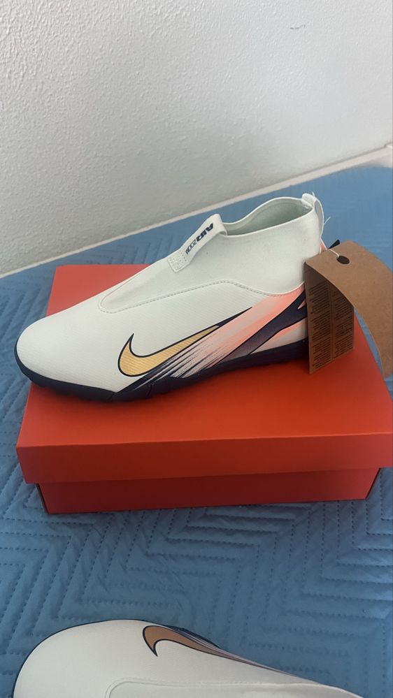 Sapatilha Futsal Nike