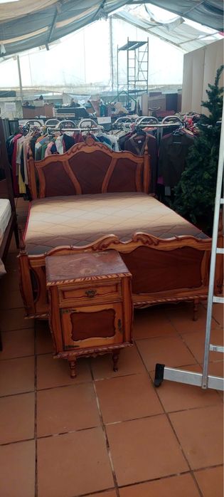 Cama de corpo e meio