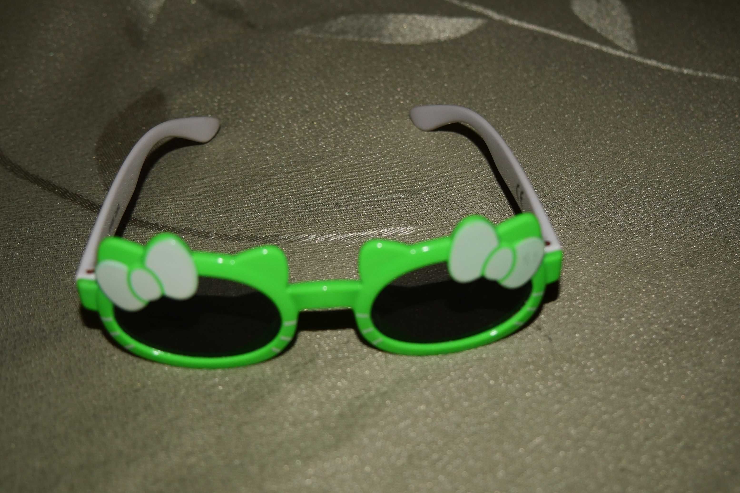 Okulary okularki przeciwsłoneczne dziecięce oprawki zielone kokarda
