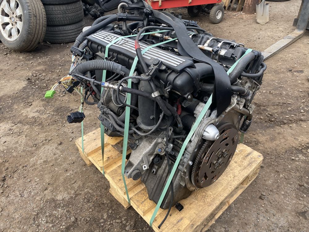 Kompeltny silnik N53B30A BMW E90 E91 E92 E93 3.0 benzyna 325i