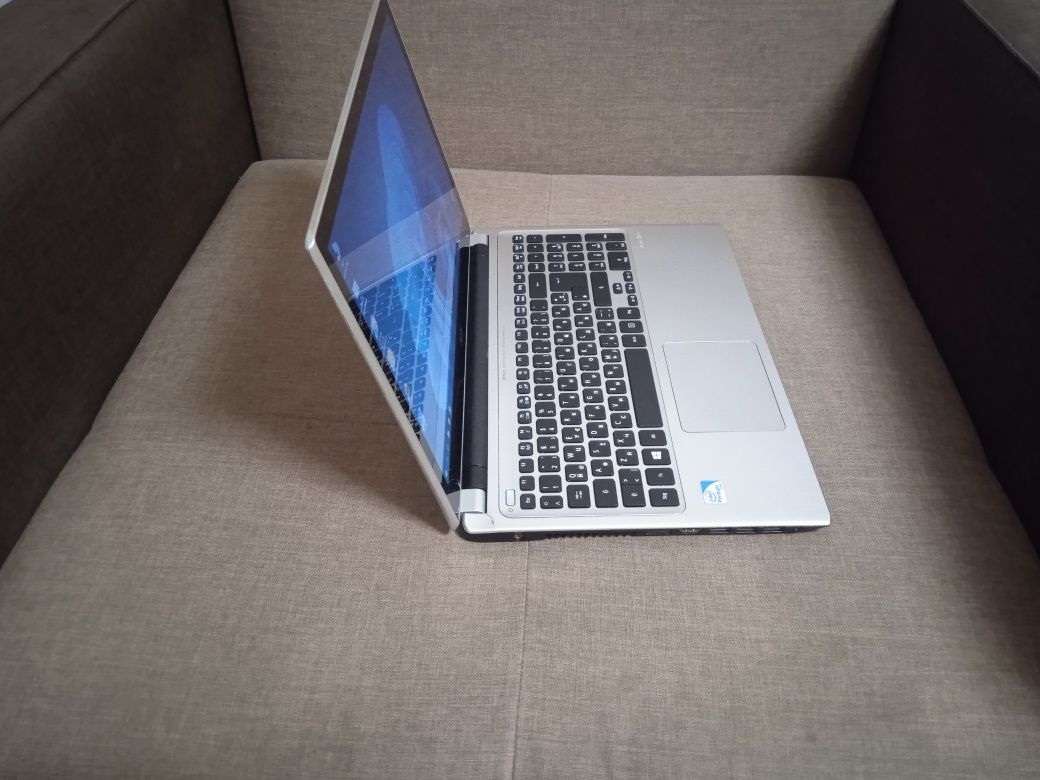 Ноутбук Acer Aspire V5-531P