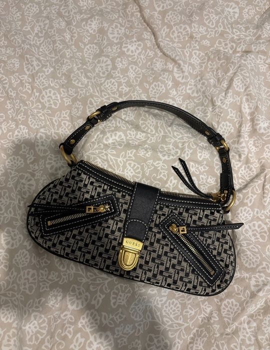 Mala preta da GUESS nova