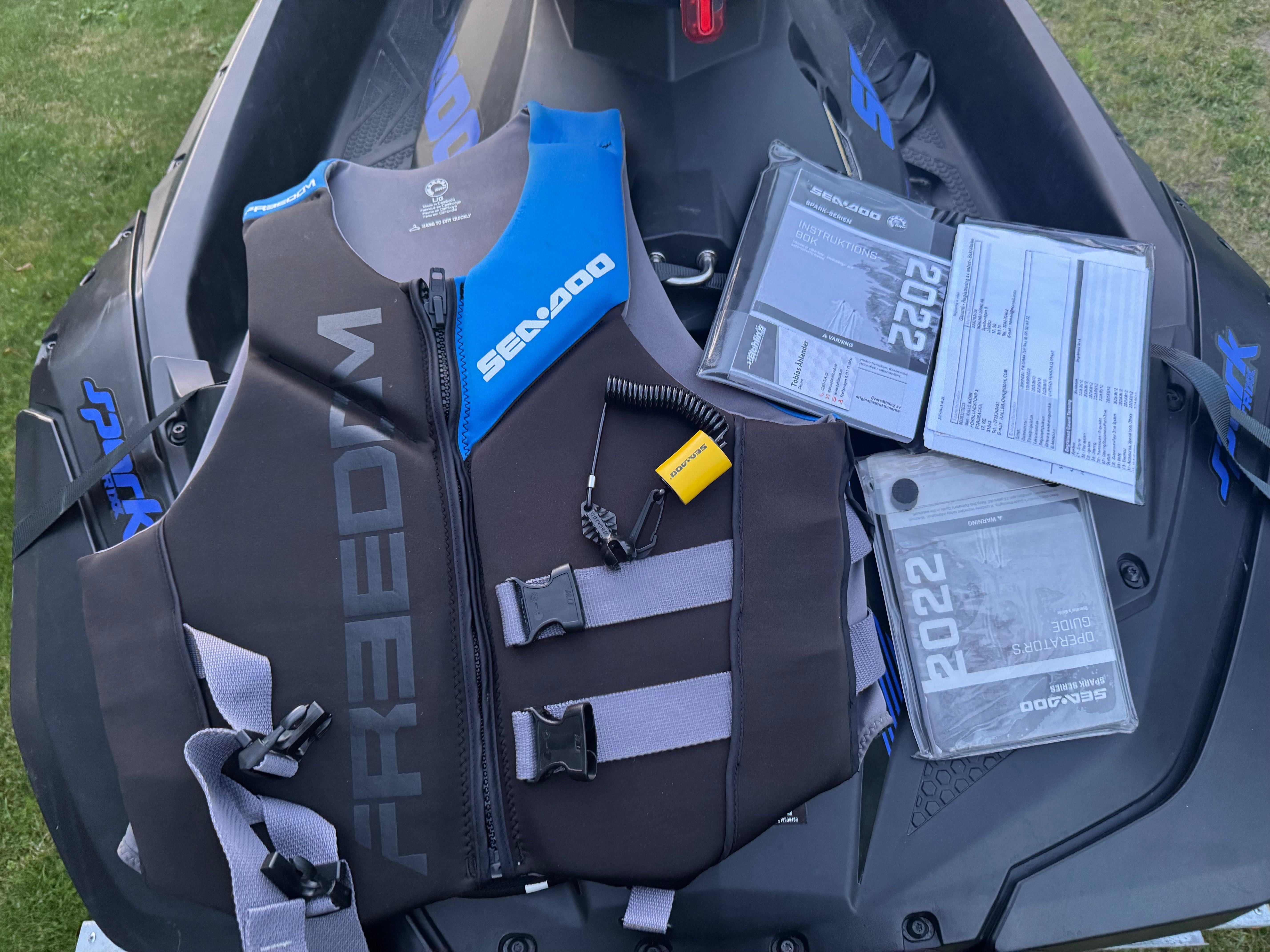 Sea Doo Spark Trixx 2UP 2022 r VTS , IBR + przyczepka