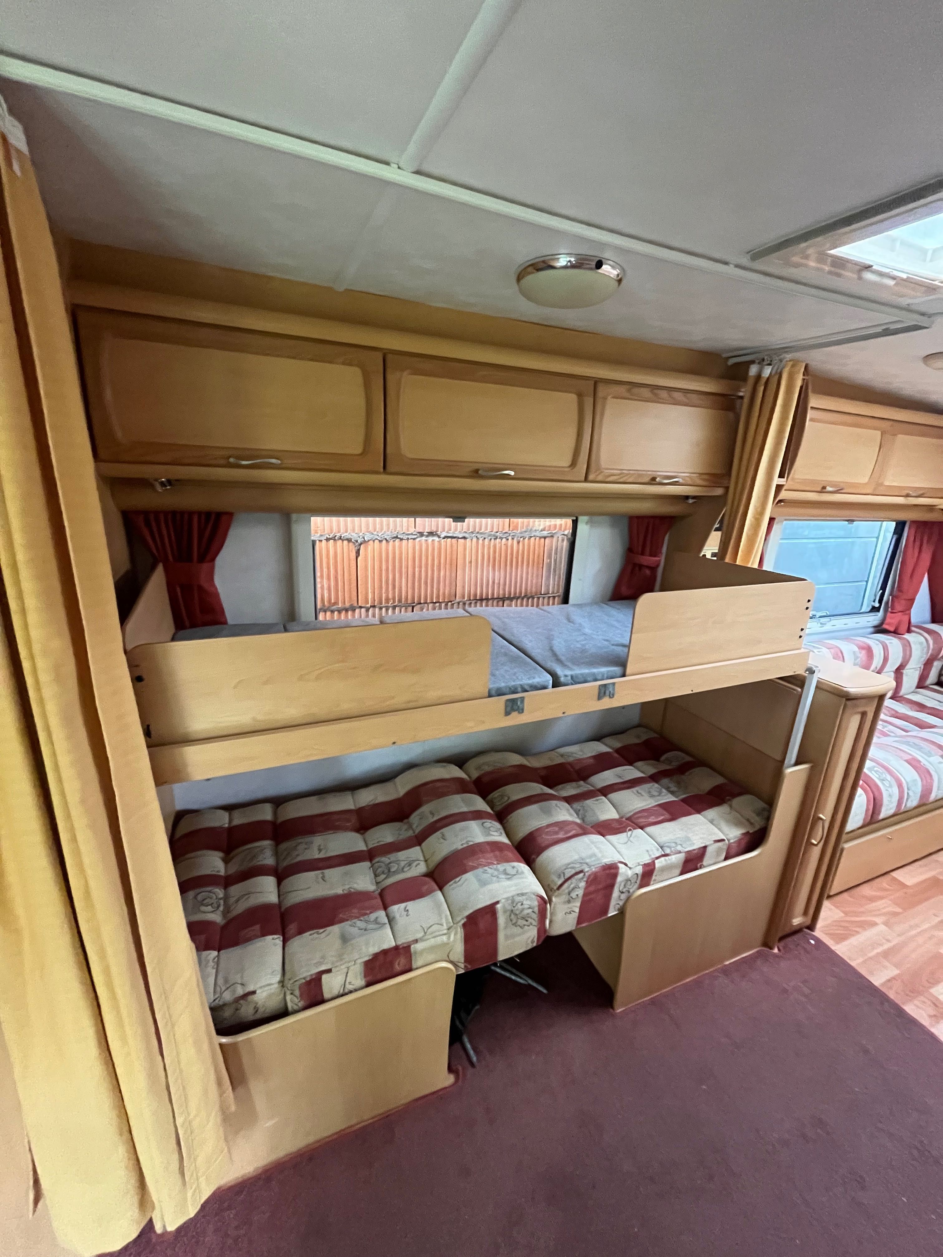 Kemping elddis odyssey 490/4.