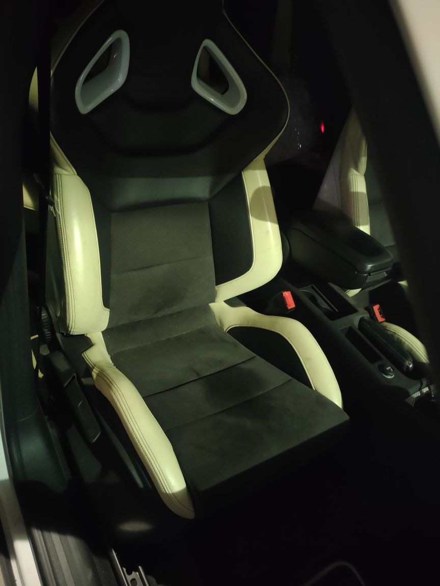 Audi A3 S3 RS3 8P GTI Recaro Motorsport fotele wnętrze tapicerka