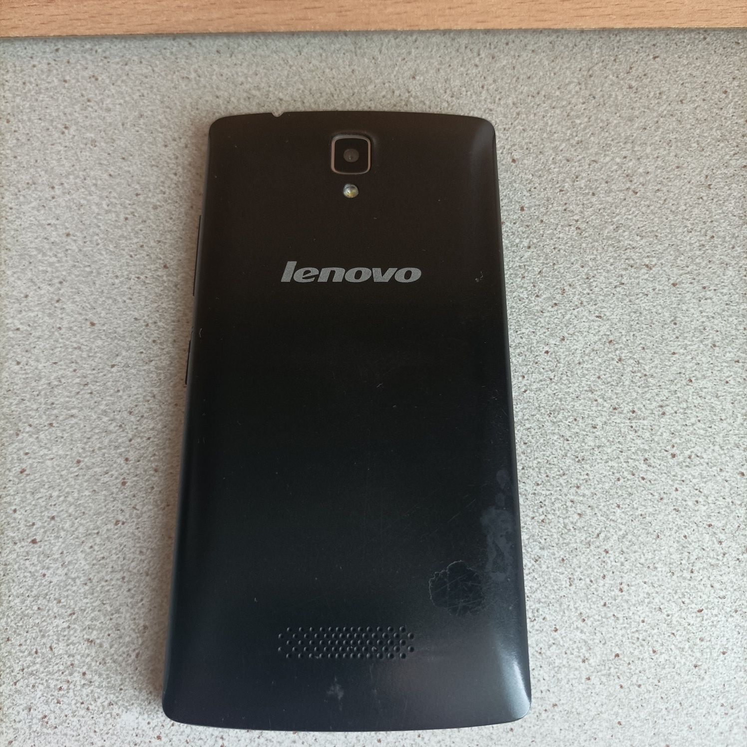 Телефон Lenovo A2010a
