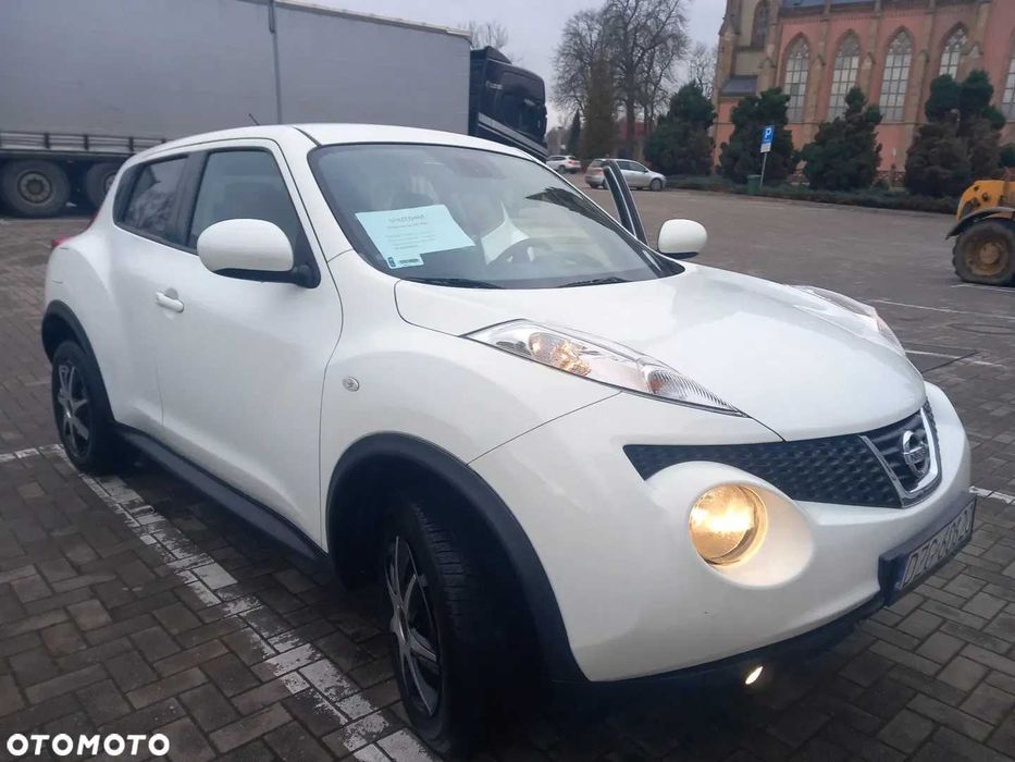 ładny i zadbany Nissan Juke