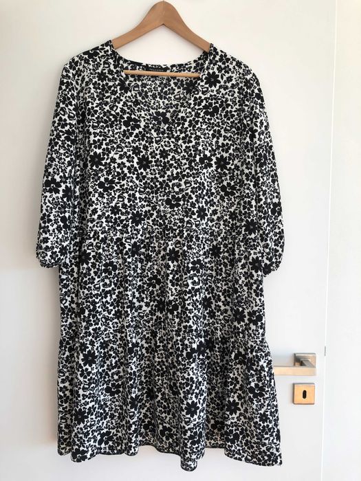 Sukienka na lato 44 sukienka w kwiecisty print XXL okazja