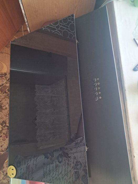 Продам вытяжку пирамида