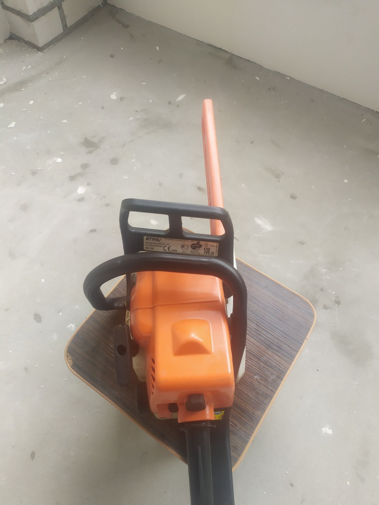 Stihl 180 бензопила