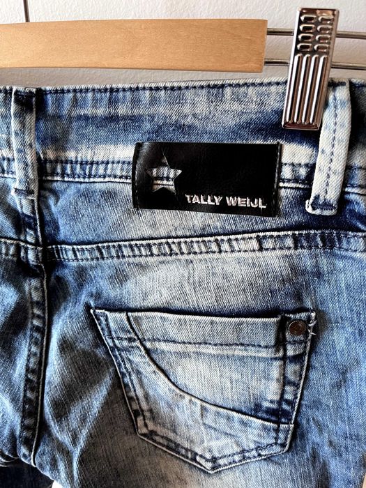 Calça Jeans Tally Weijl – Denim Claro, Levemente Destroyed, Nova