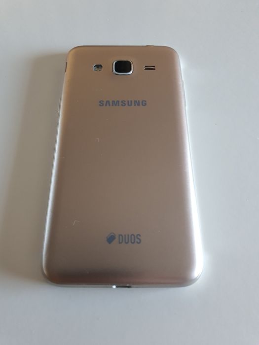 Smartphone Samsung Galaxy J3 Gold SM-J320F/DS