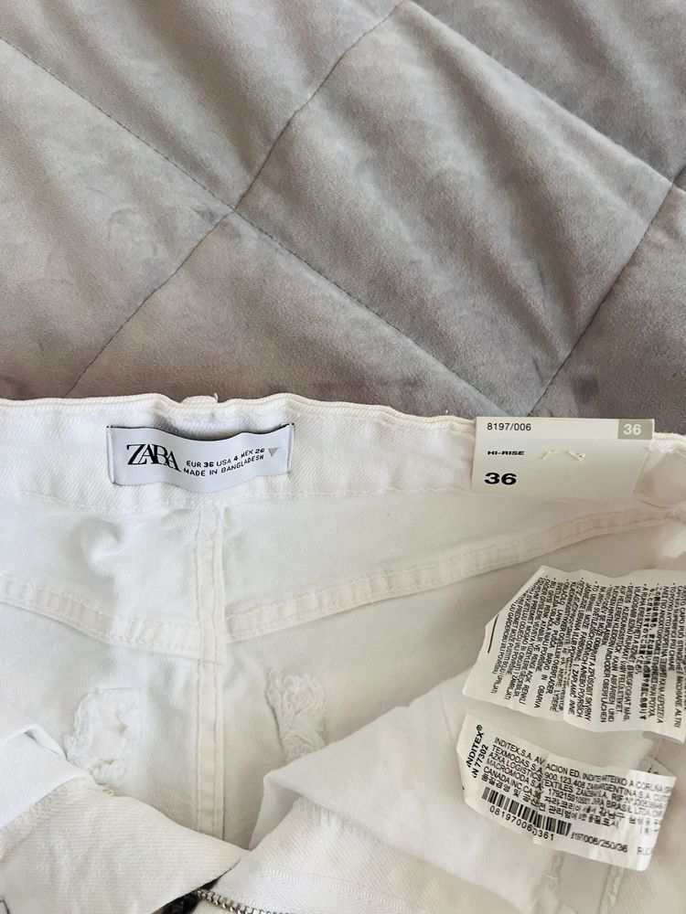 Шорти ZARA білі