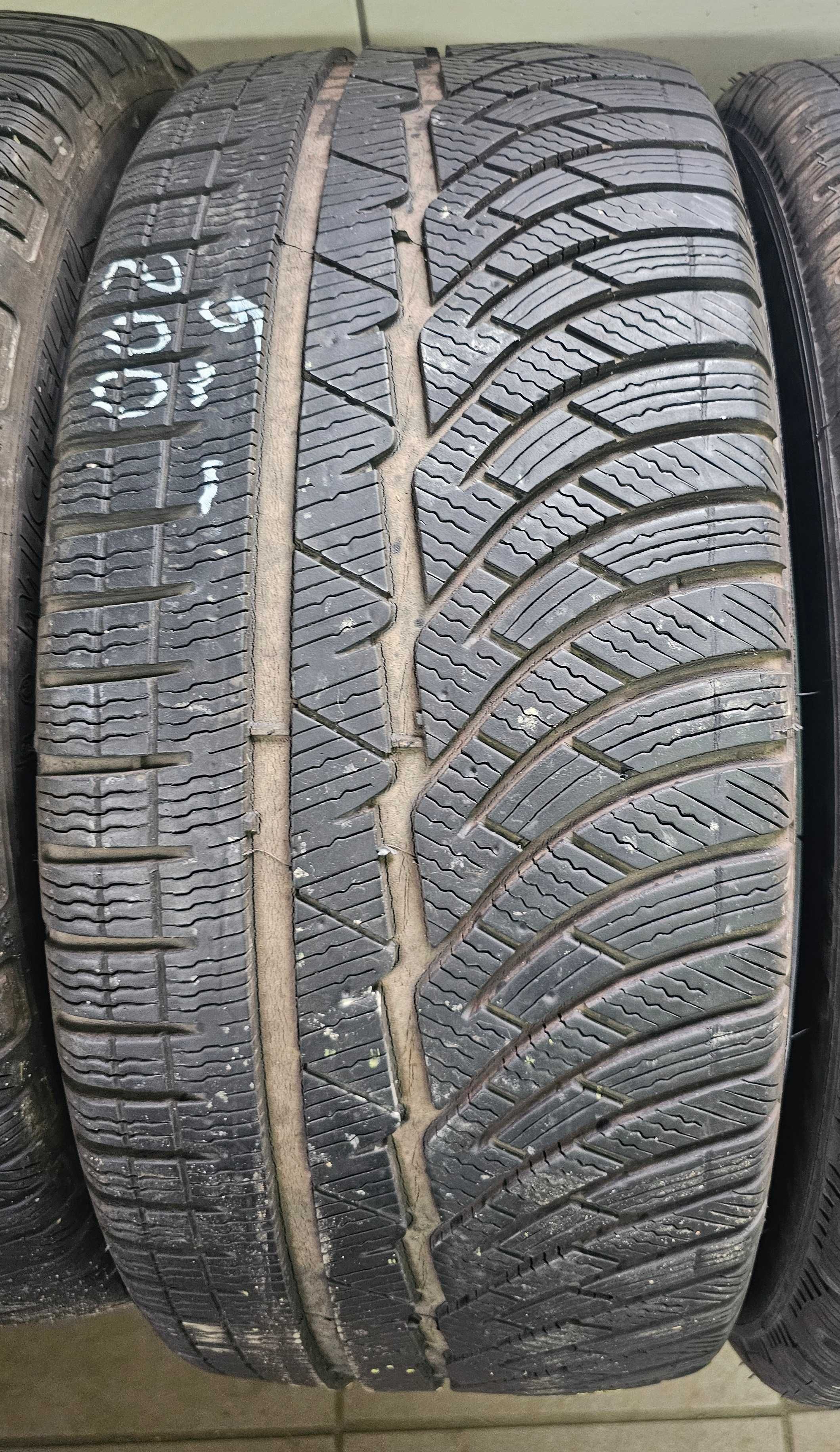 225/40R18 Michelin Pilot Alpin A4 Zima