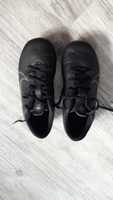 Buty piłkarskie korki/Nike/ wkładka 18 cm