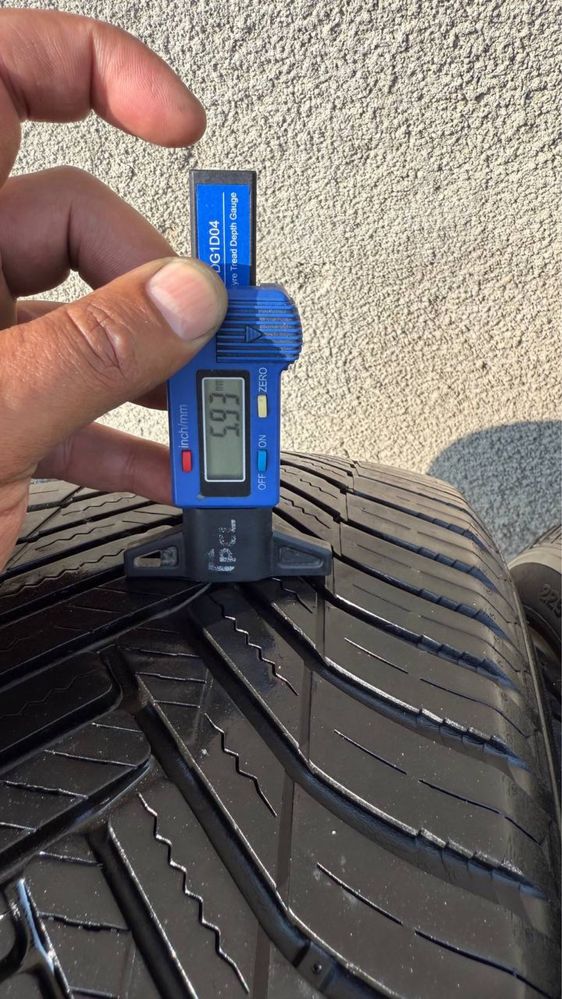 Шины б у 225/55R17 HANKOOK KINERGY 4S2 всесезонная