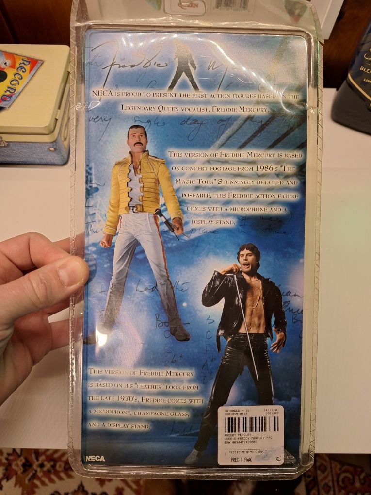 Freddie Mercury - Boneco NECA selado