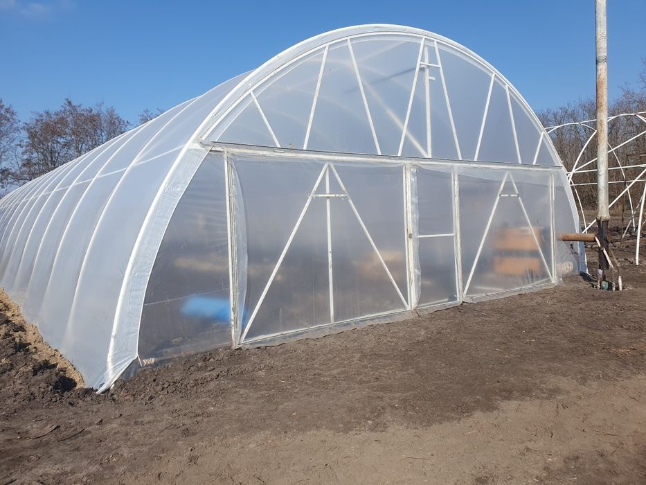 Встановлення арочних теплиць під ключ