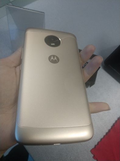 Moto E4 Plus, XT1776 (USA) 2gb RAM