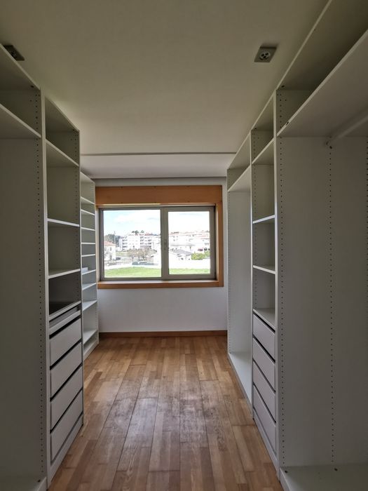 Montagens IKEA e reparações