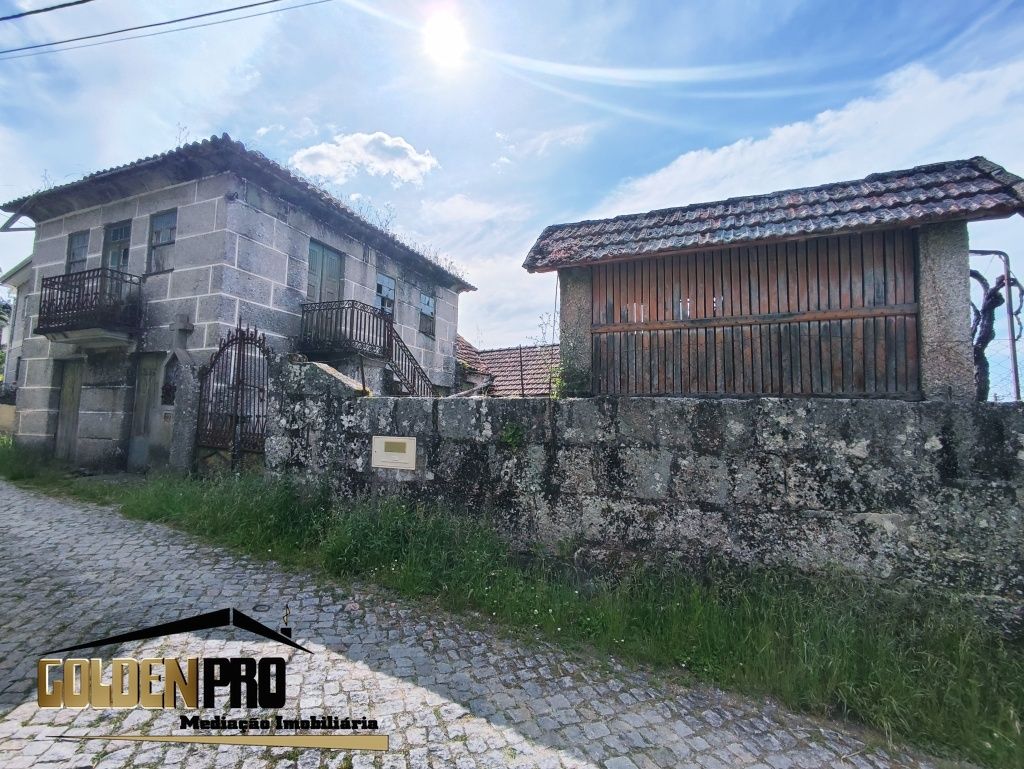 Casa para restauro em Amarante