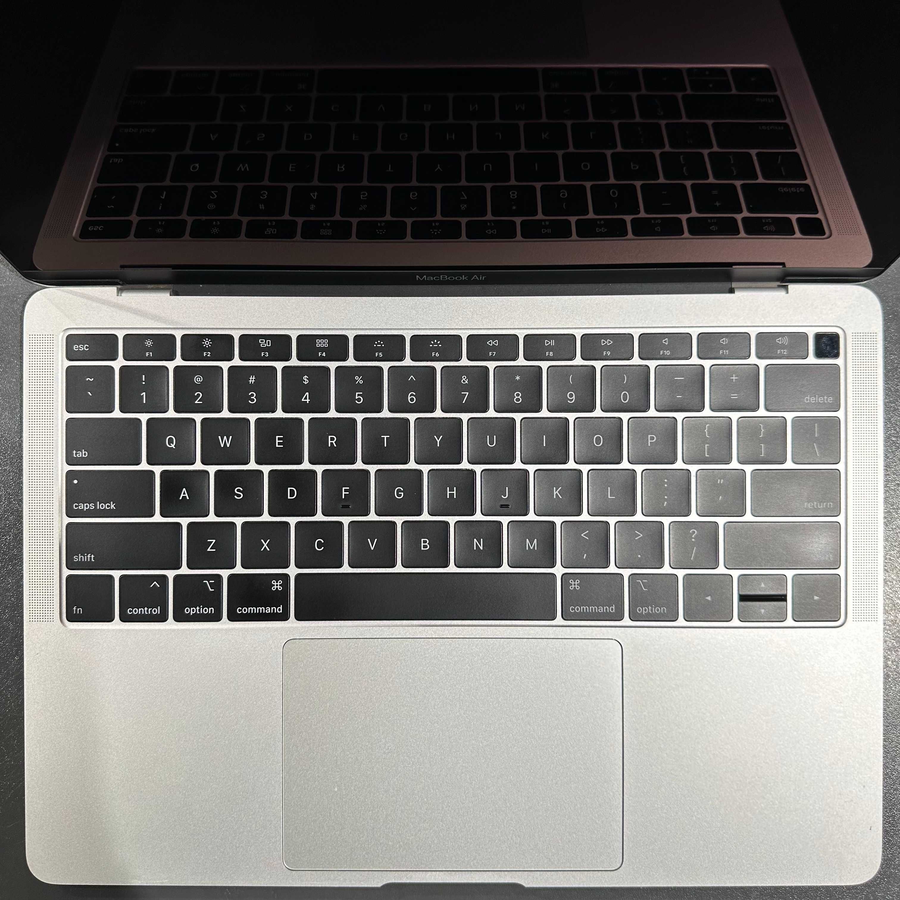 MacBook Air 13" 2019 i5 8GB RAM 128GB SSD Silver, Gold Акція!