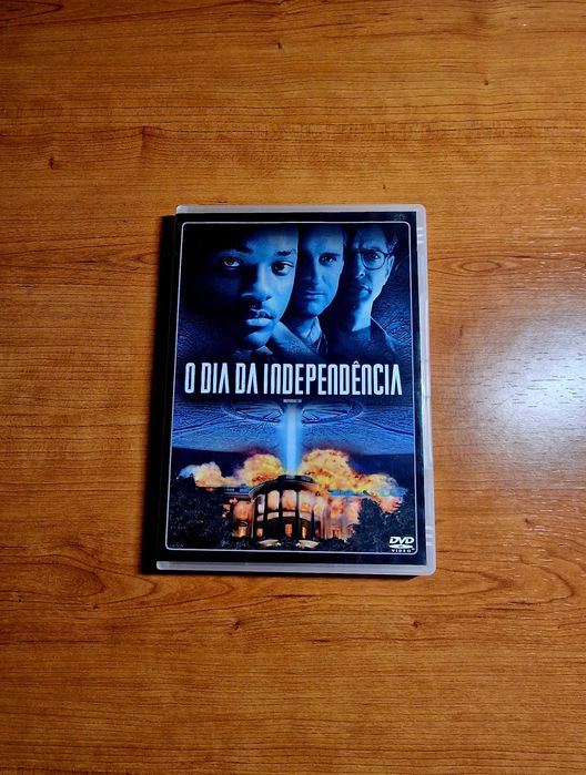 O DIA DA INDEPENDÊNCIA (Roland Emmerich) Will Smith/Bill Pullman