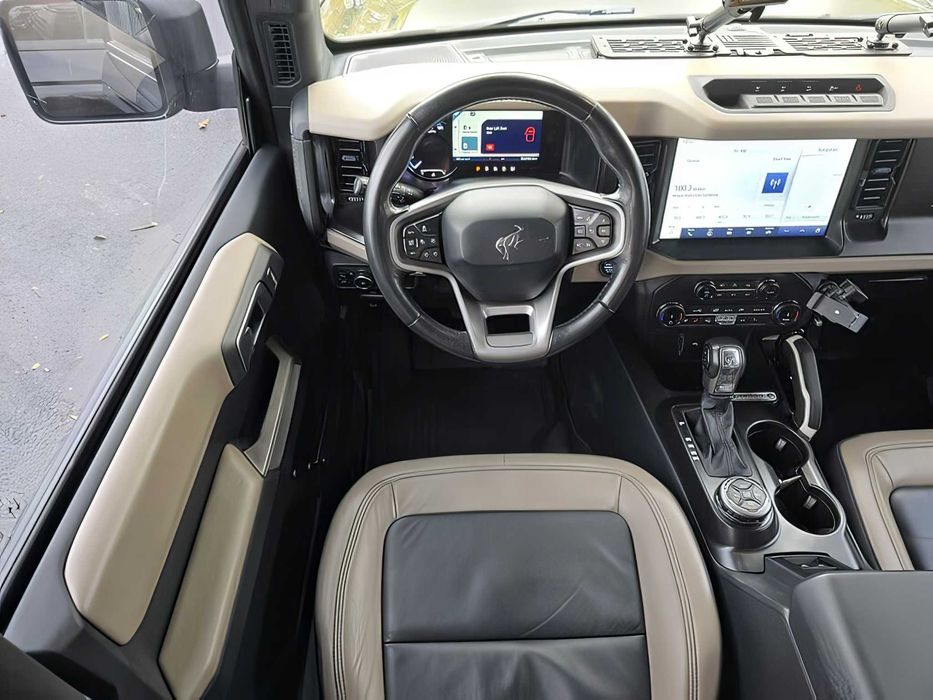 Ford Bronco      2022