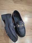 Buty czarne loafersy 35